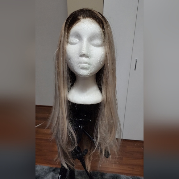 Bellami Synthetic wig - Picture 2 of 6